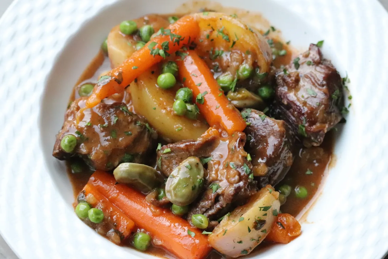 Halal Lamb Stew with Spring Vegetables (Navarin d’Agneau) Halal Lamb Stew with Spring Vegetables (Navarin d’Agneau)