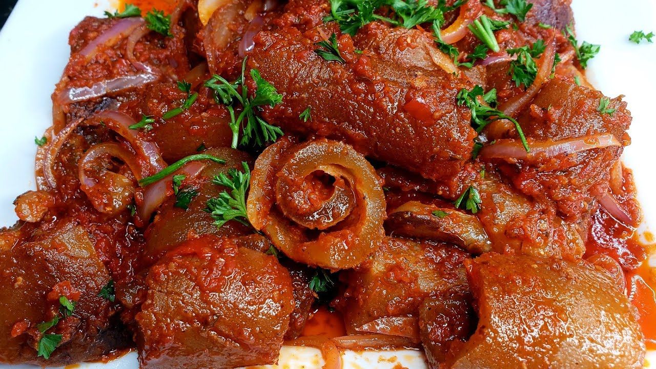 Ponmo Stew (Cow Skin in Tomato & Pepper) Ponmo Stew (Cow Skin in Tomato & Pepper)