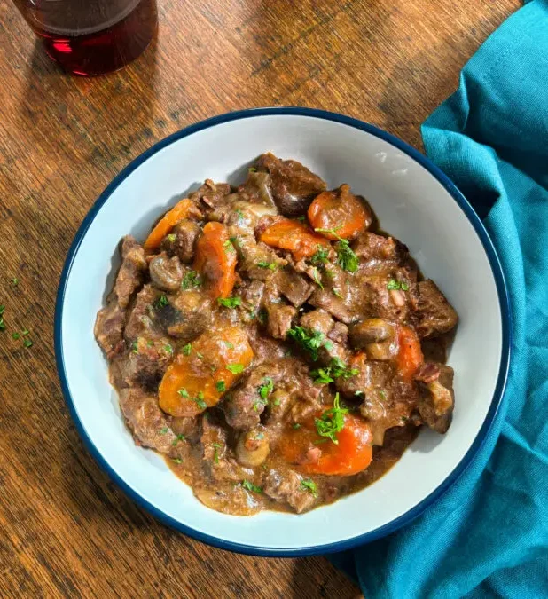 Halal Slow-Braised Beef with Vegetables & Herbs (Bœuf Bourguignon) Halal Slow-Braised Beef with Vegetables & Herbs (Bœuf Bourguignon)